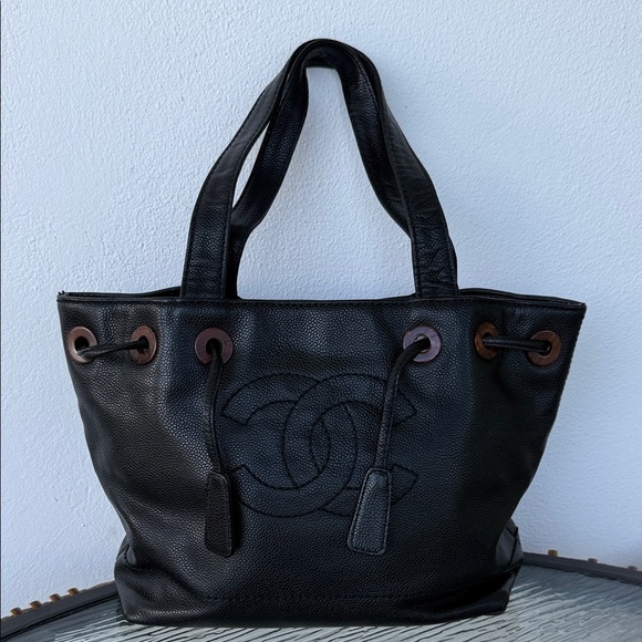Chanel CC Caviar Leather  tote - Picture 2 of 9